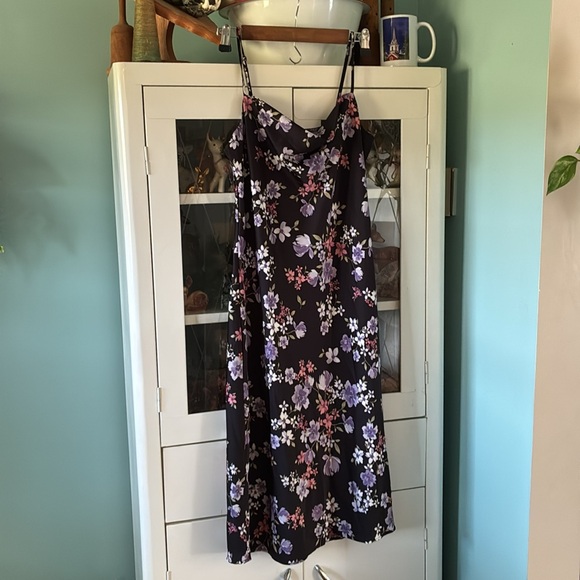 Hippie Rose sz M Floral Spaghetti Strap Satiny Dress euc - Picture 1 of 8